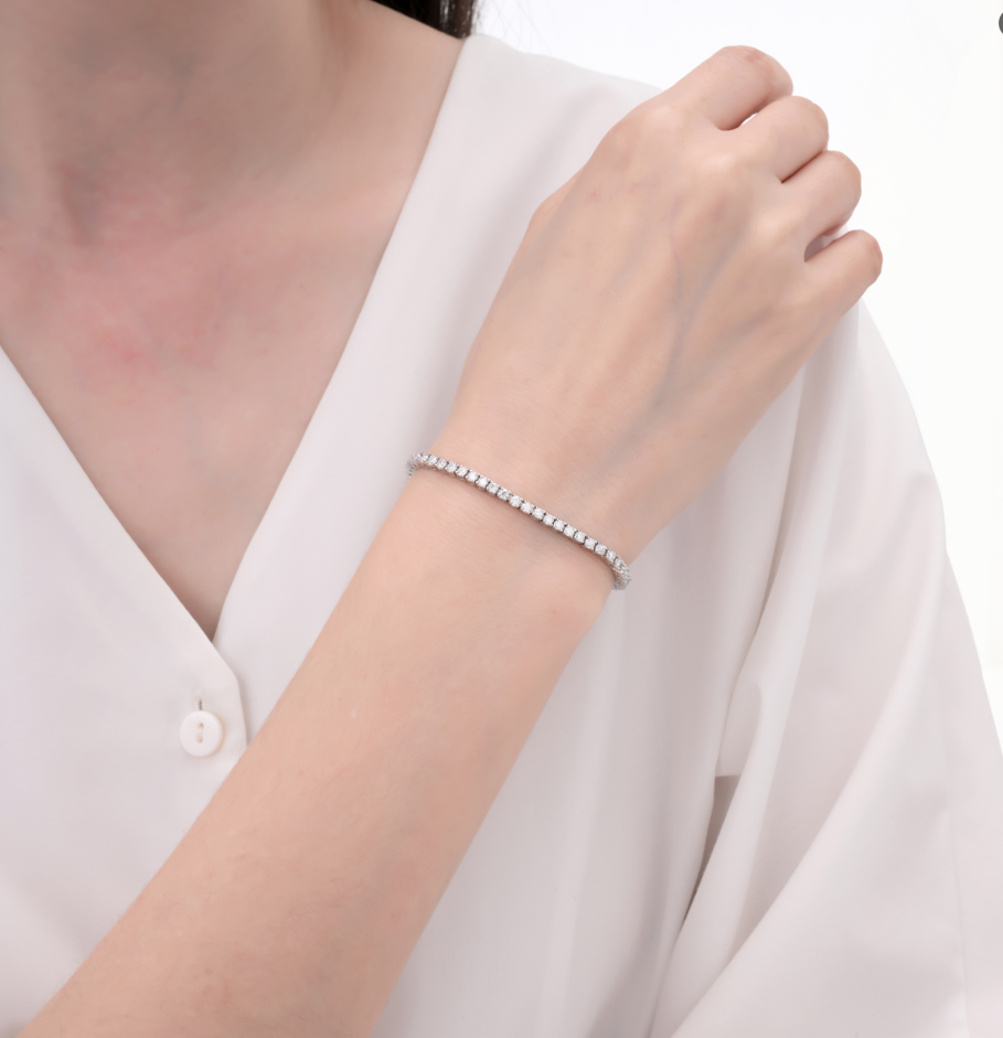 925 Silver Moissanite Bracelets Round 2.0 MM D Color VVS1  2.5 CT