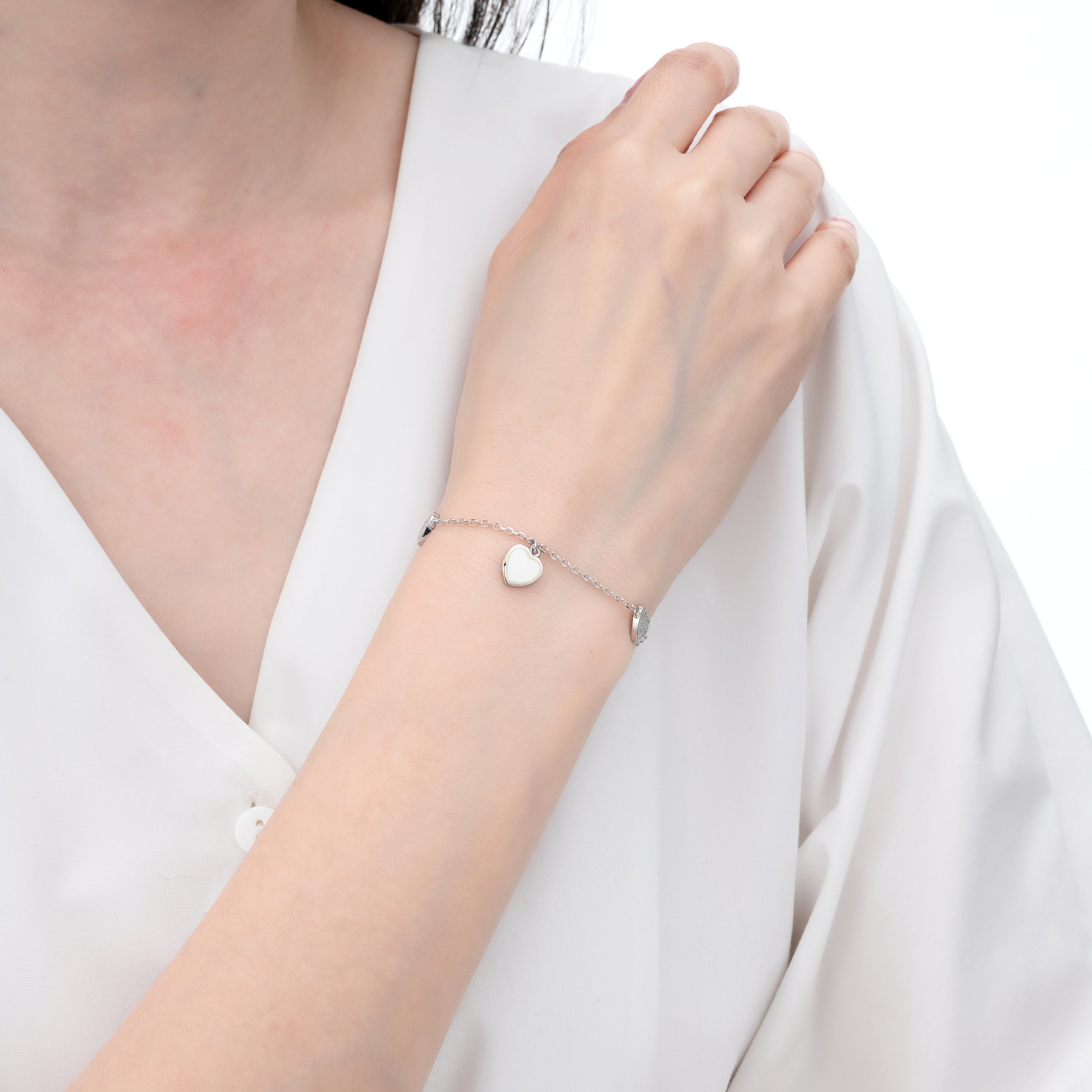 925 Silver Moissanite MOP Bracelets Round 0.2 CT D Color VVS1