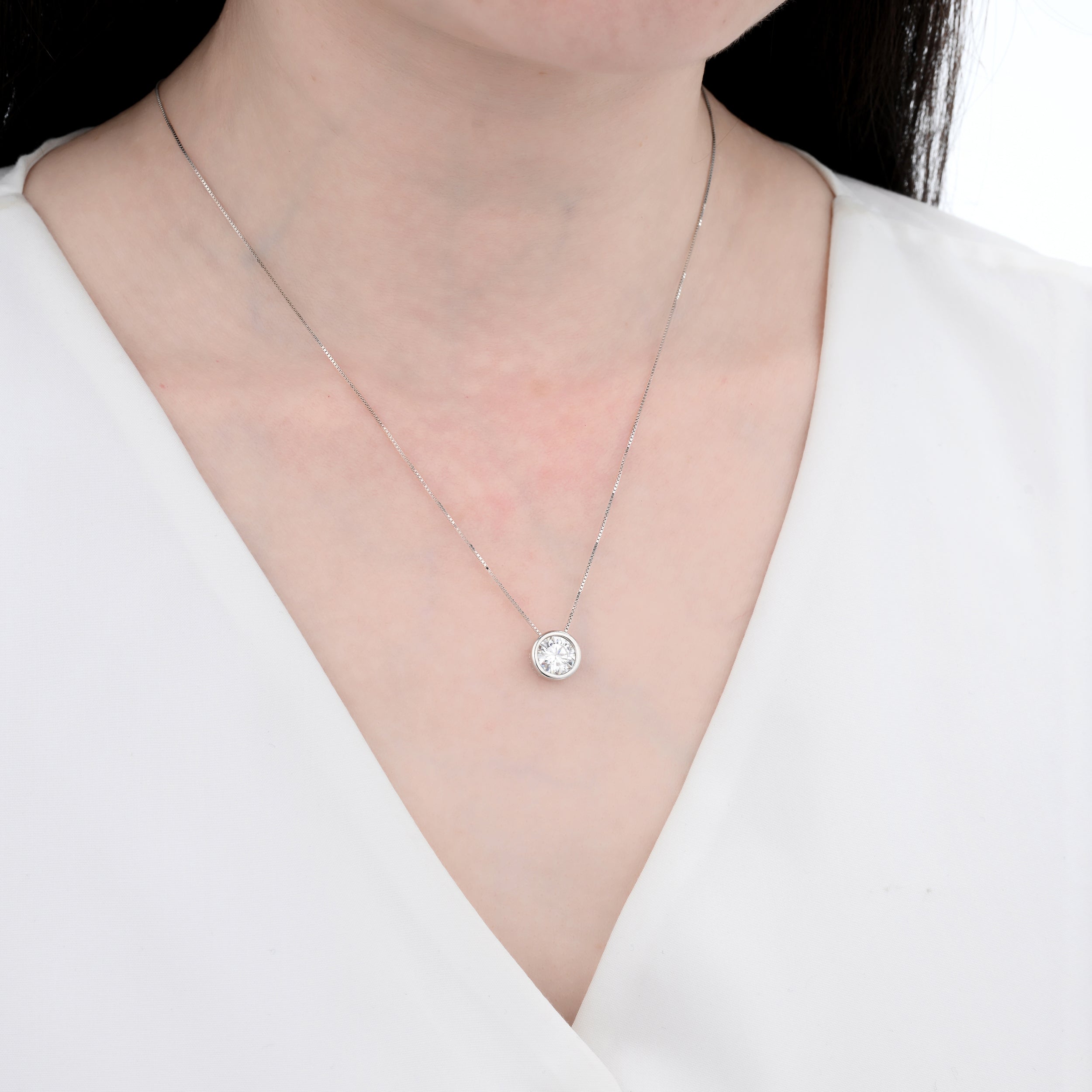 925 Silver Moissanite Necklaces Round 1.2 CT. VVS1 D