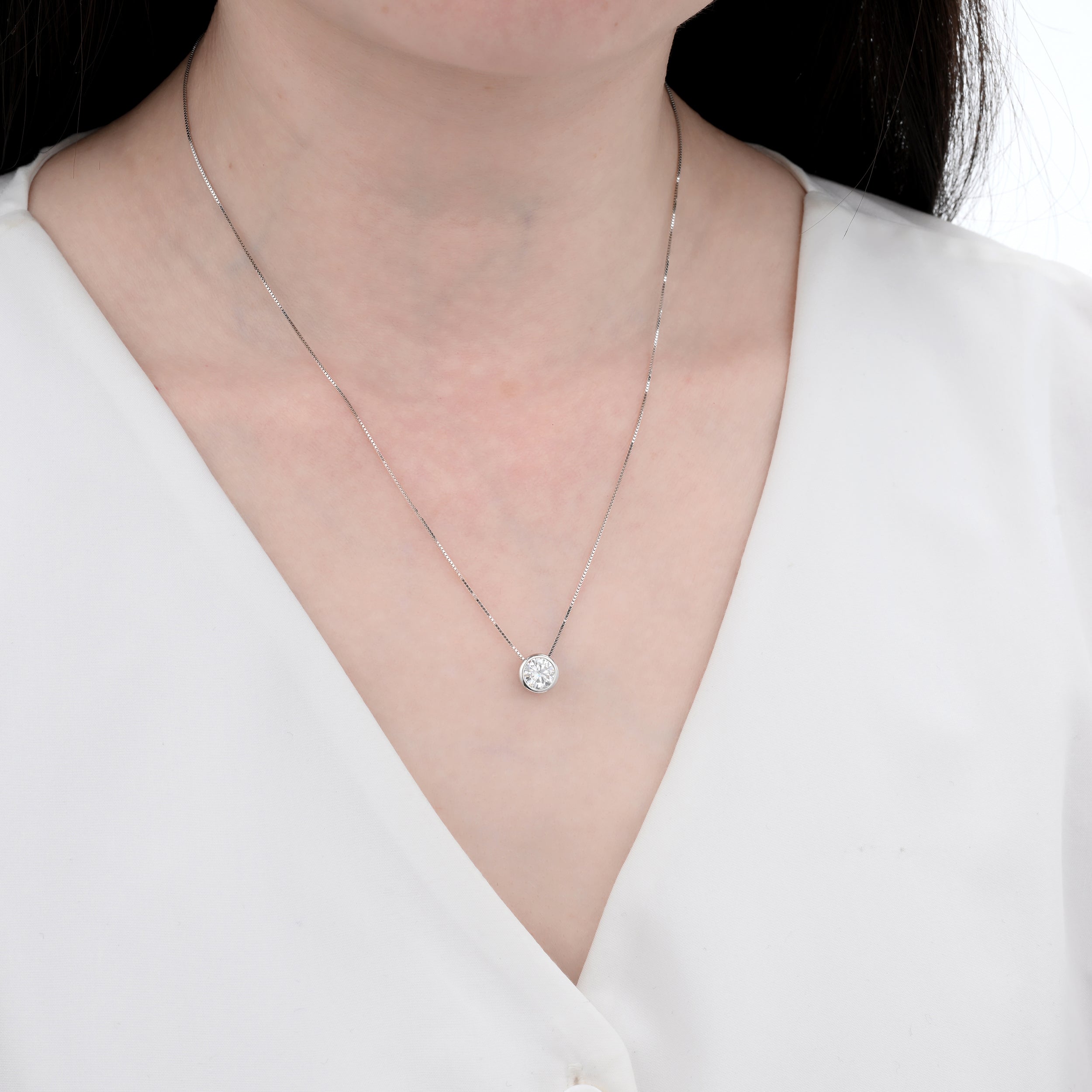 925 Silver Moissanite Necklaces Round 0.8 CT. VVS1 D